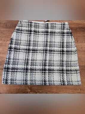 Ann Taylor LOFT Classic Black & White Plaid Tweed Mini Skirt Tartan Women 12